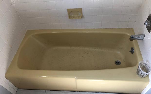 dirty bathtub